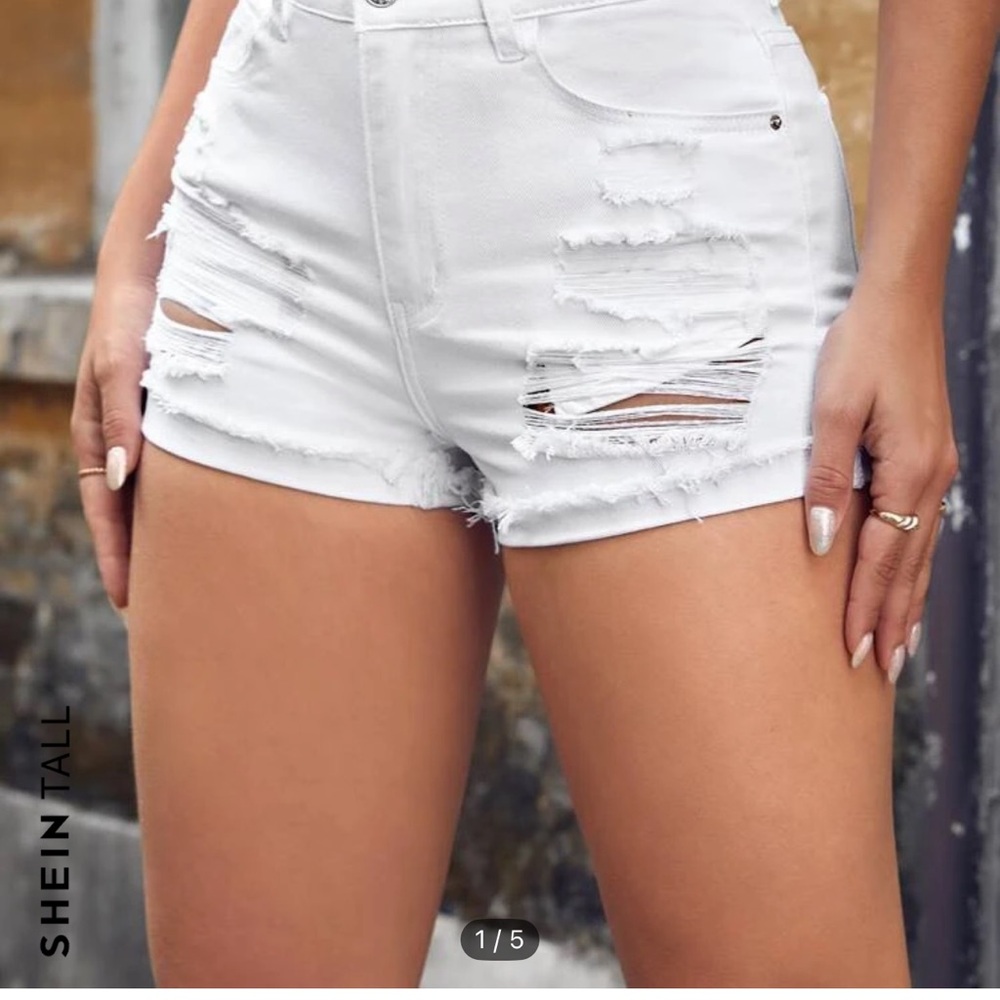 Chic White Satin Mini Skirt - Picture 4 of 5